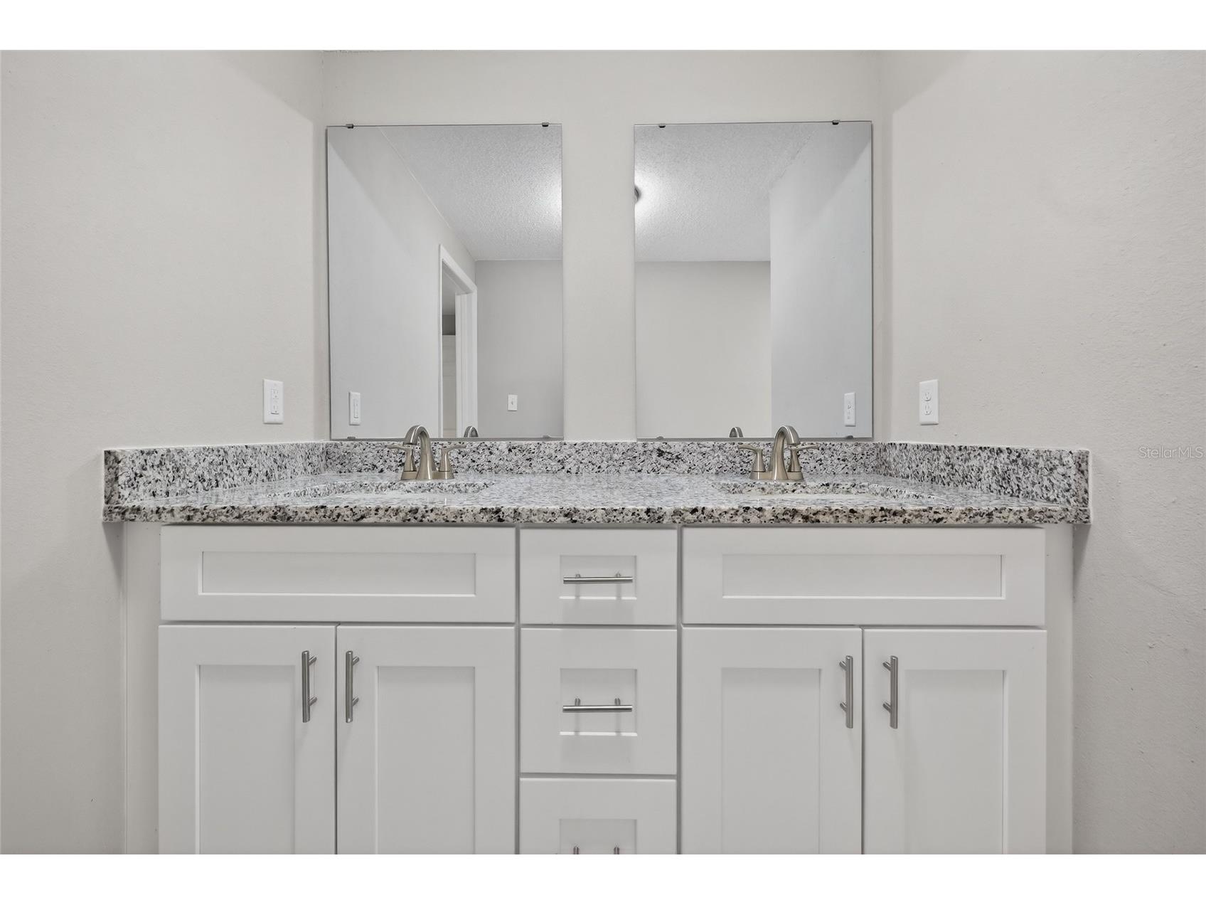 1012 Prescott Lane Holiday FL 34691 TB8486952 image33