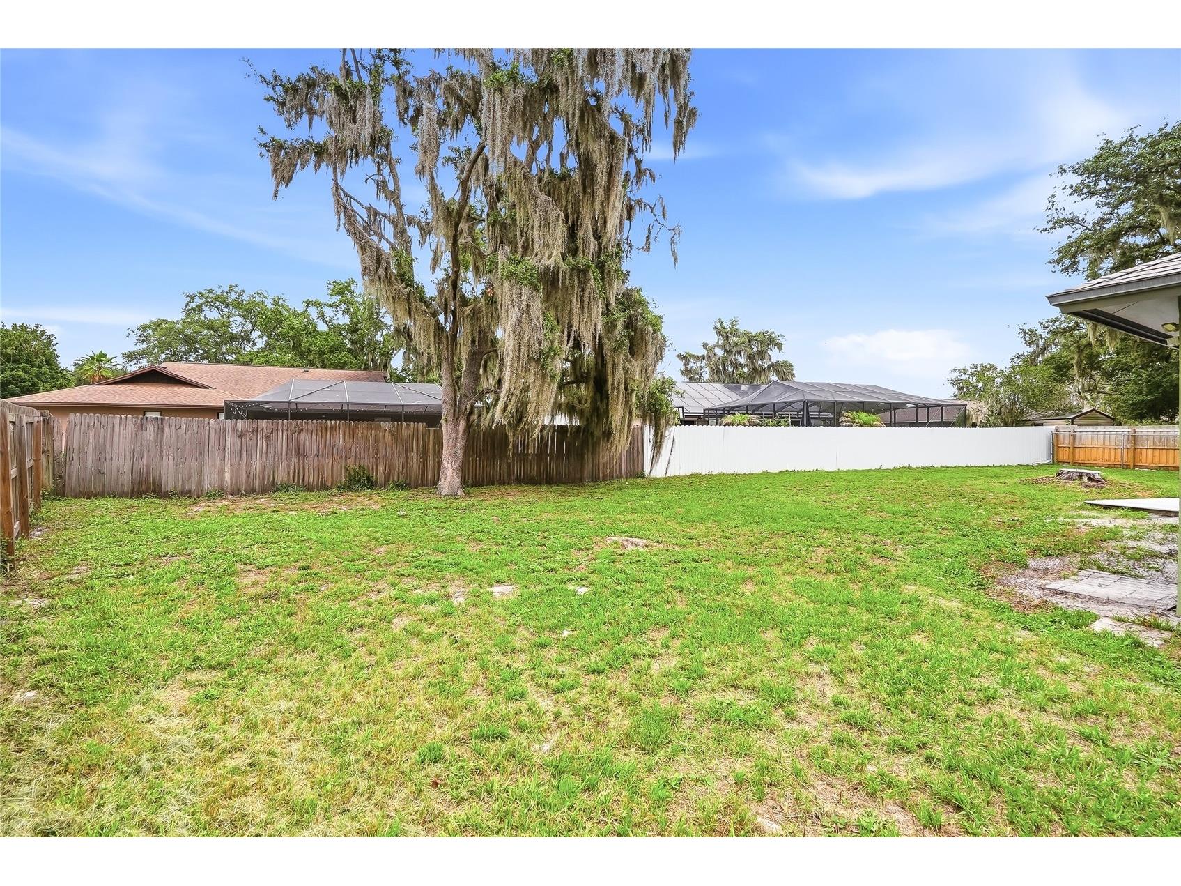 1012 Redbud Circle Plant City FL 33563 TB8516263 image32