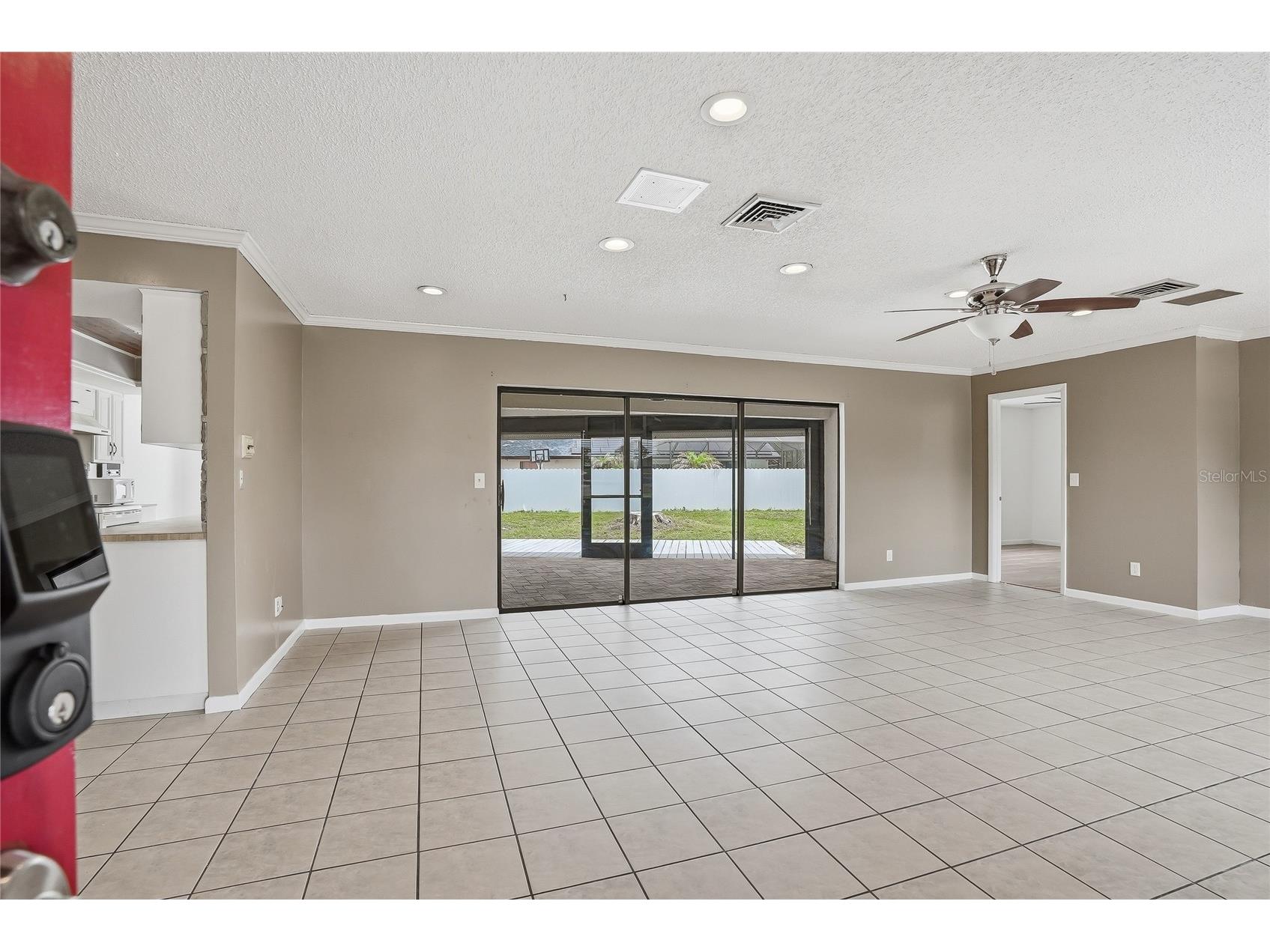 1012 Redbud Circle Plant City FL 33563 TB8516263 image4