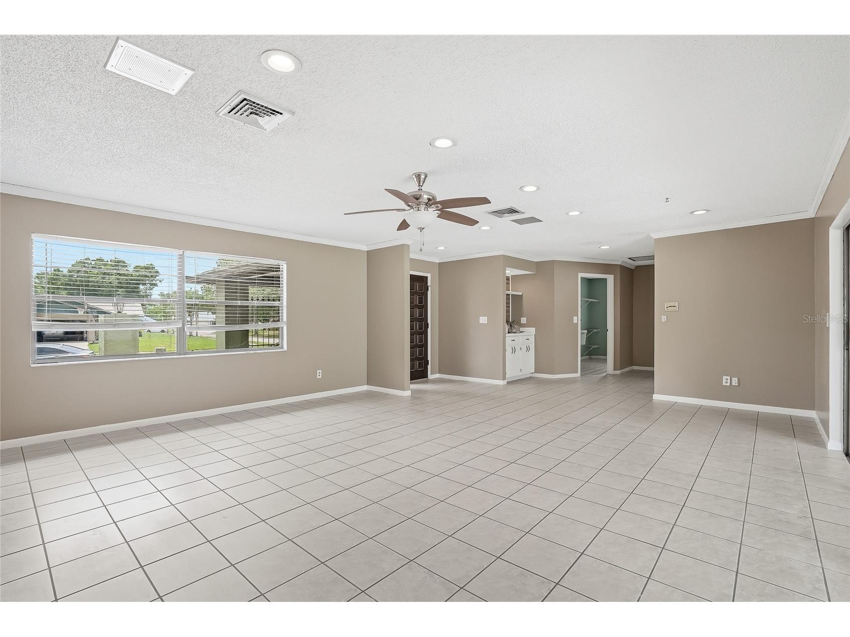 1012 Redbud Circle Plant City FL 33563 TB8516263 image5