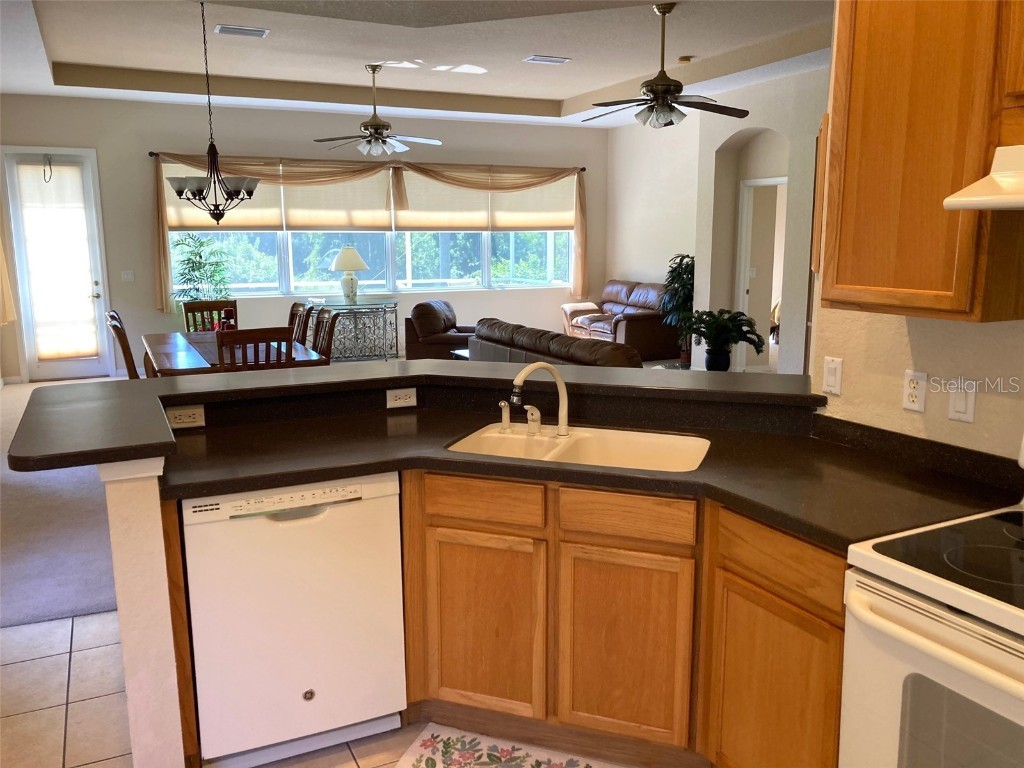 1012 Regal Manor Way Sun City Center FL 33573 TB8431168 image19