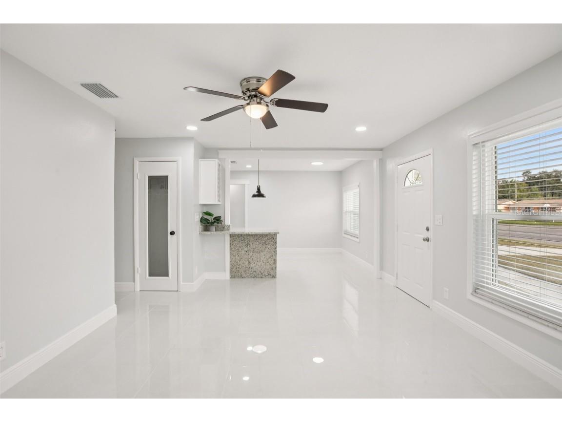 10120 Alambra Avenue Tampa FL 33619 TB8457472 image12