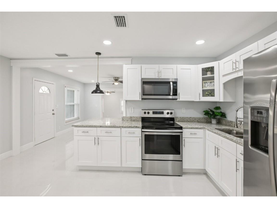 10120 Alambra Avenue Tampa FL 33619 TB8457472 image13