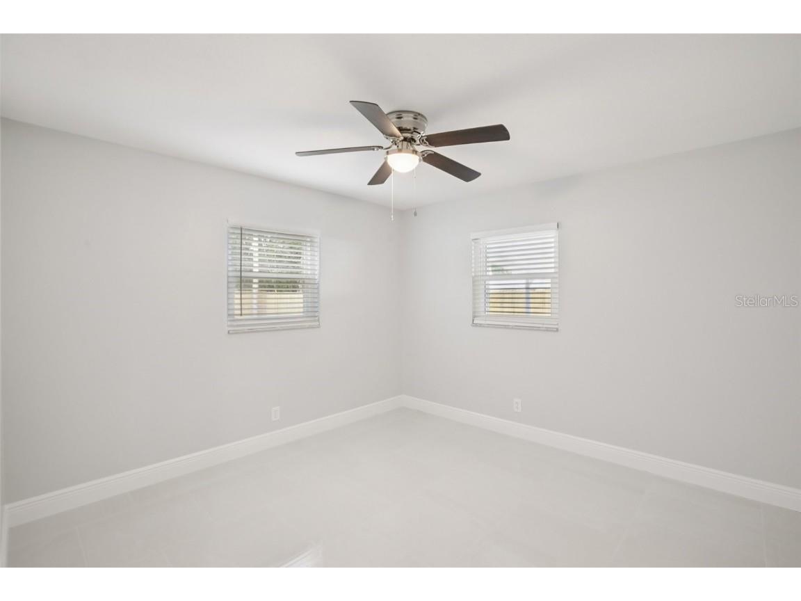 10120 Alambra Avenue Tampa FL 33619 TB8457472 image29