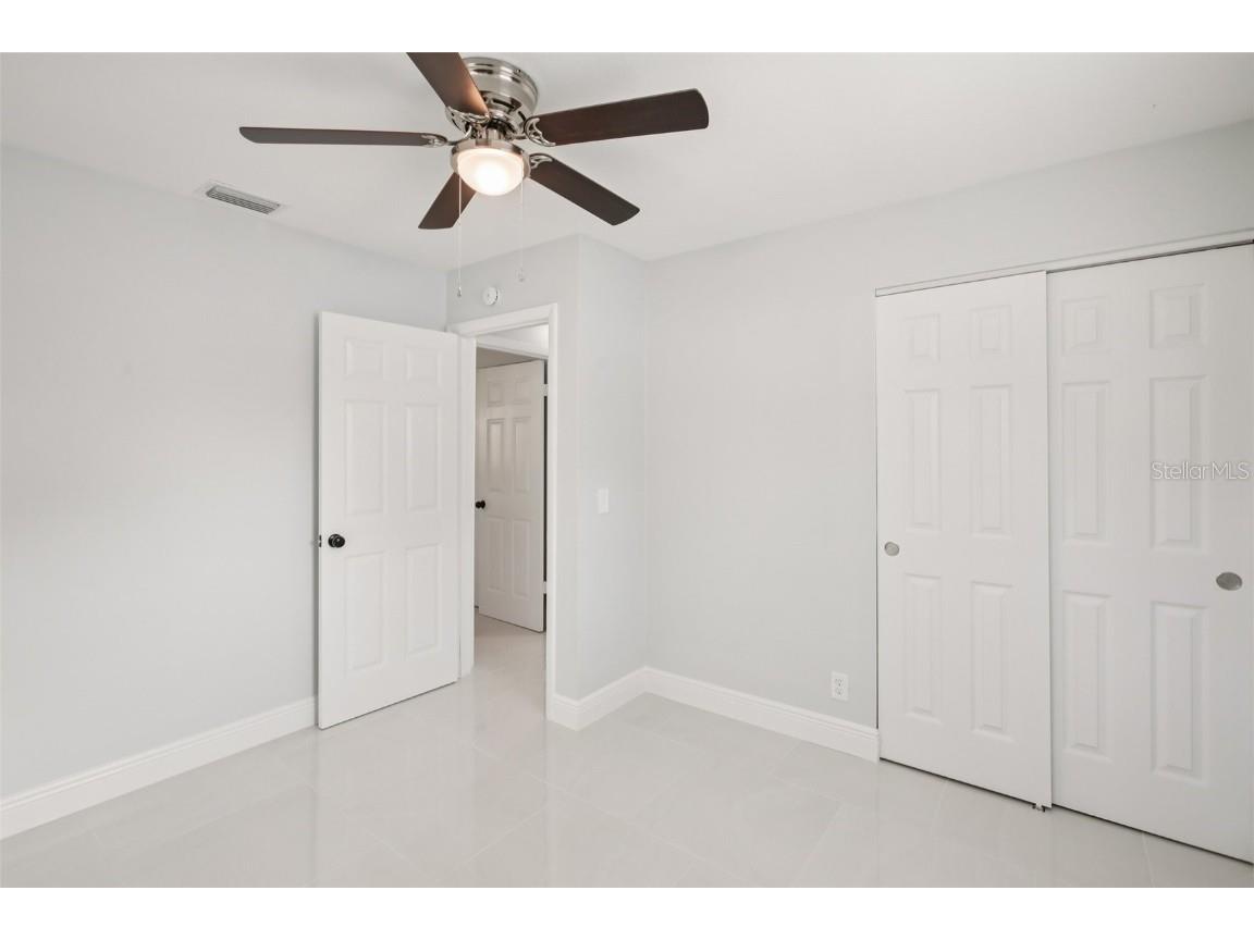 10120 Alambra Avenue Tampa FL 33619 TB8457472 image32