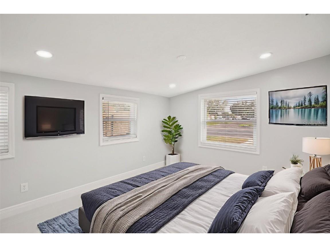 10120 Alambra Avenue Tampa FL 33619 TB8457472 image34