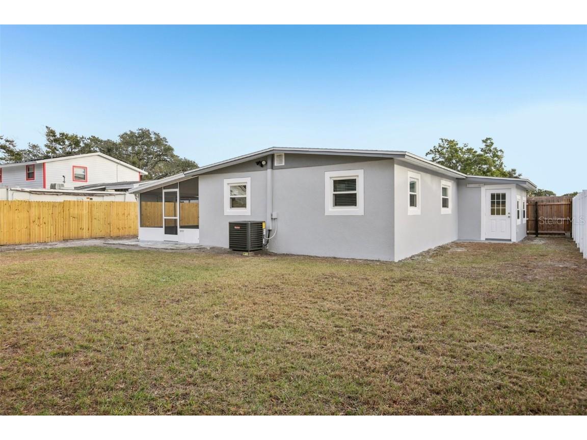 10120 Alambra Avenue Tampa FL 33619 TB8457472 image43