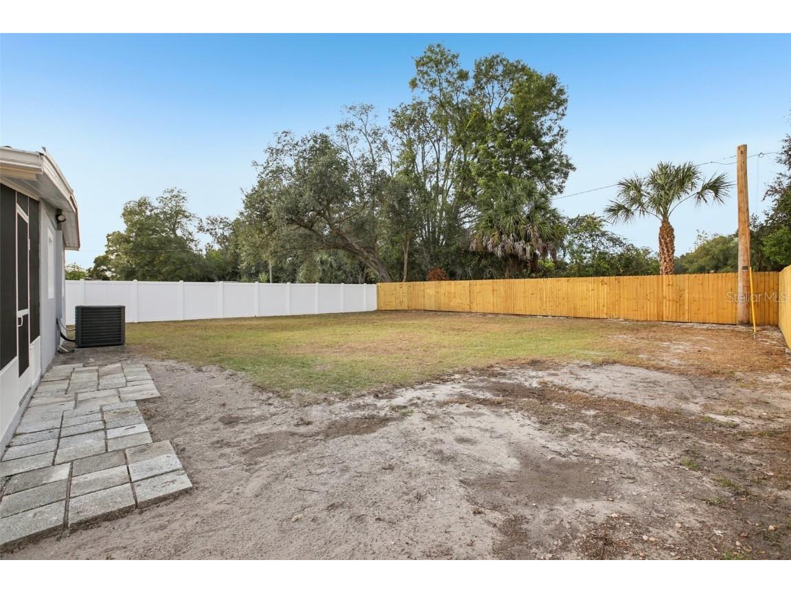 10120 Alambra Avenue Tampa FL 33619 TB8457472 image46