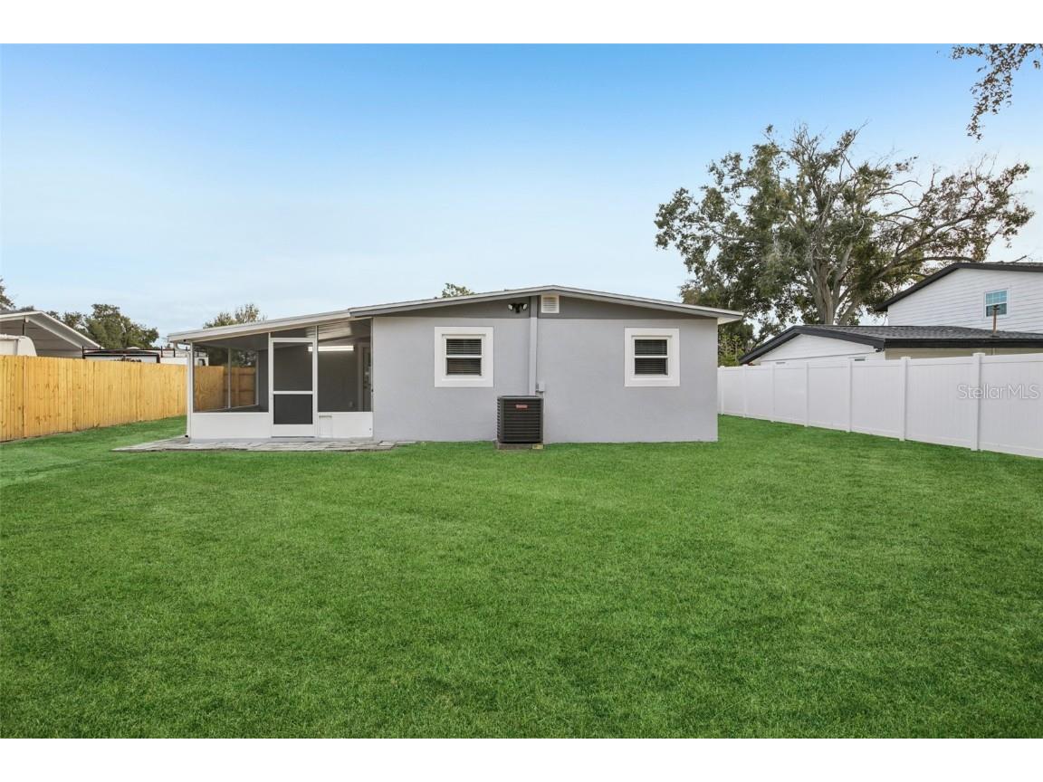 10120 Alambra Avenue Tampa FL 33619 TB8457472 image5