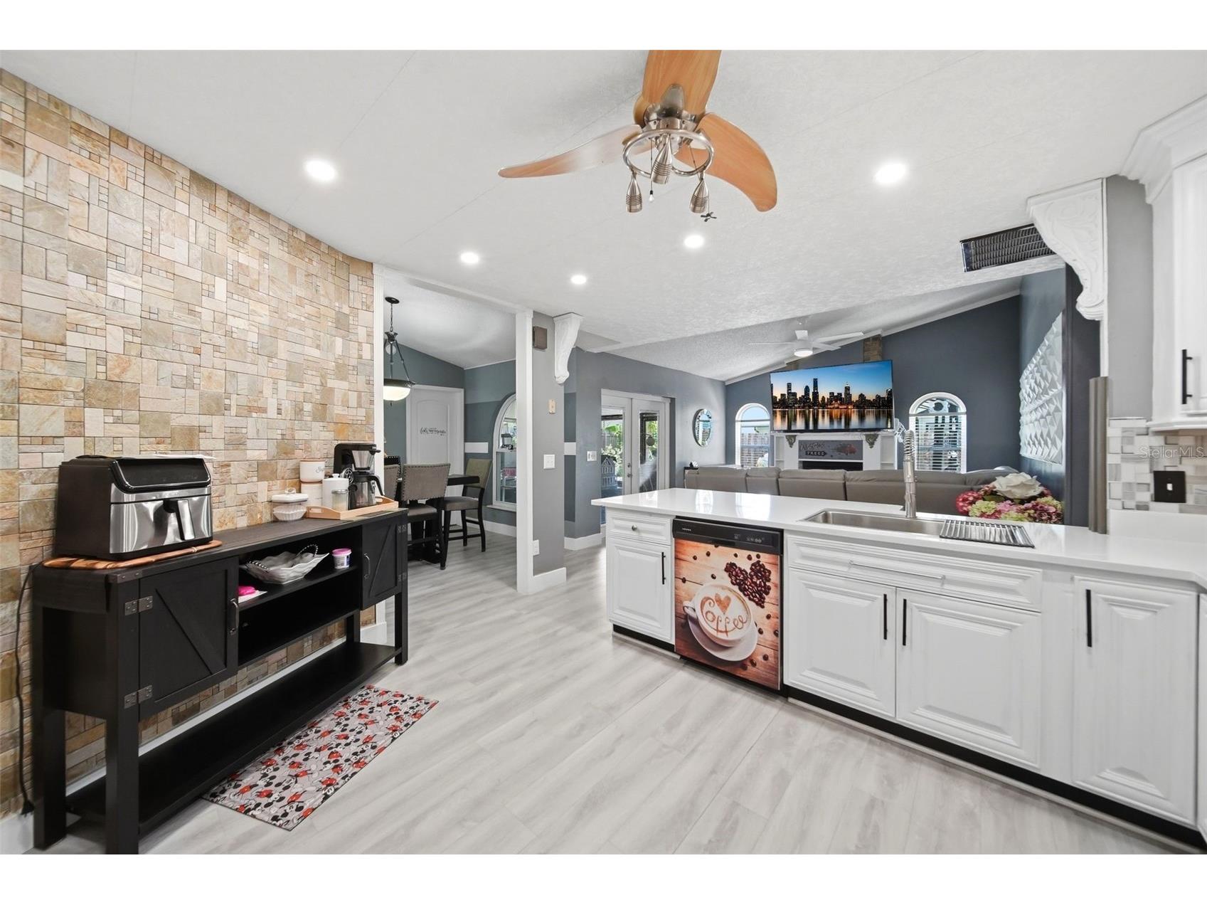 10120 Chesham Drive Orlando FL 32817 O6417056 image15