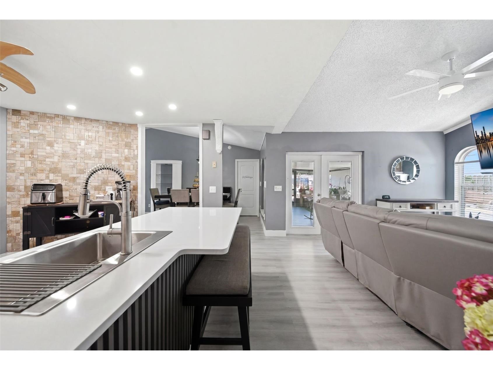 10120 Chesham Drive Orlando FL 32817 O6417056 image16