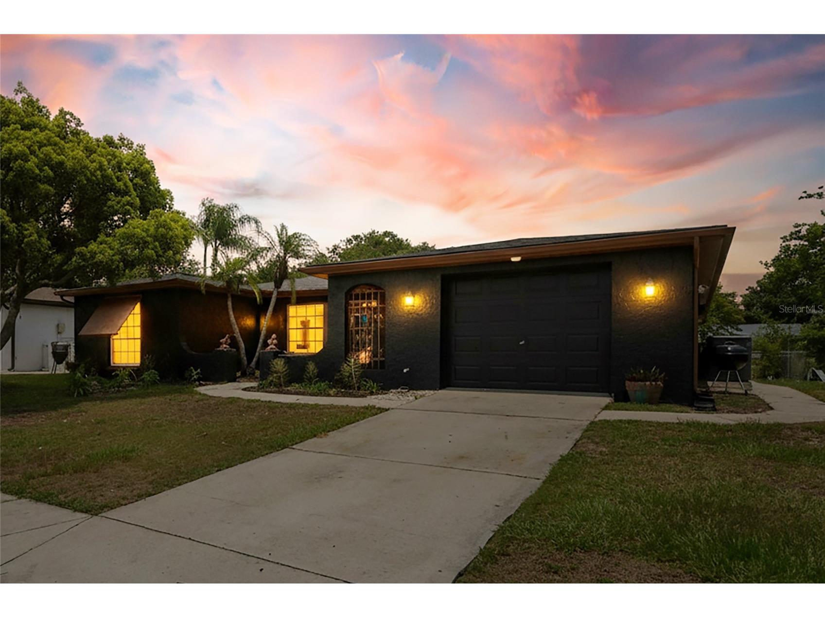 10120 Glen Moor Lane Port Richey FL 34668 TB8528293 image3