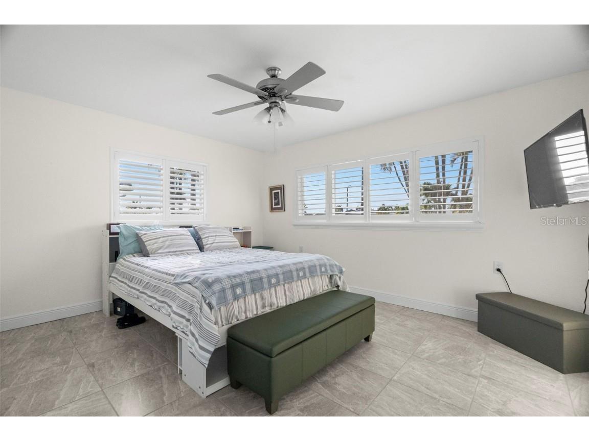 10121 4th Street E Treasure Island FL 33706 TB8450492 image14