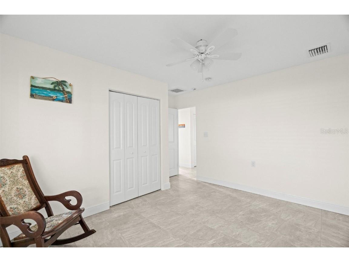 10121 4th Street E Treasure Island FL 33706 TB8450492 image17