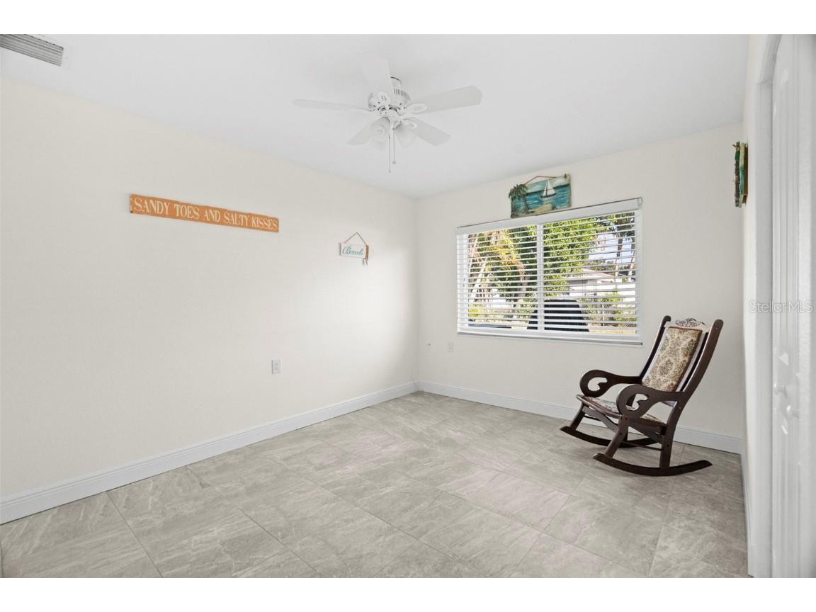 10121 4th Street E Treasure Island FL 33706 TB8450492 image18