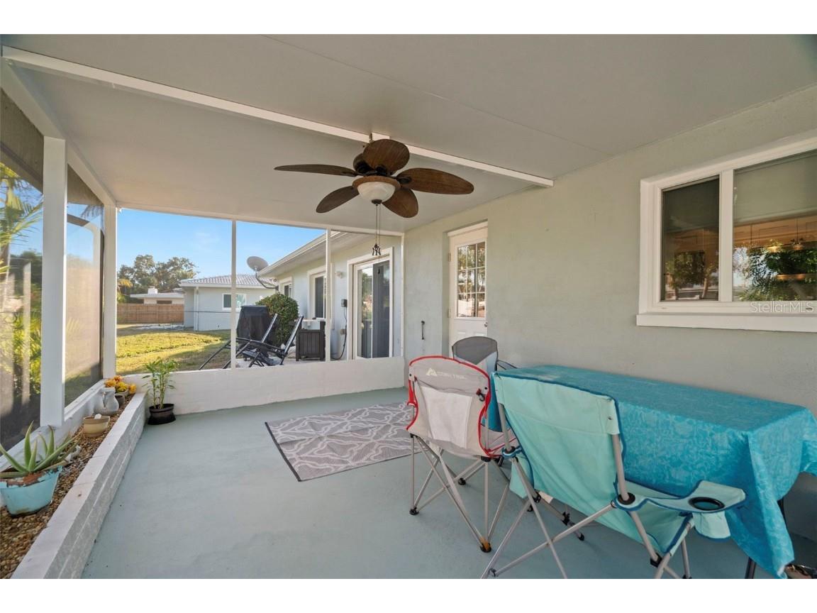 10121 4th Street E Treasure Island FL 33706 TB8450492 image25