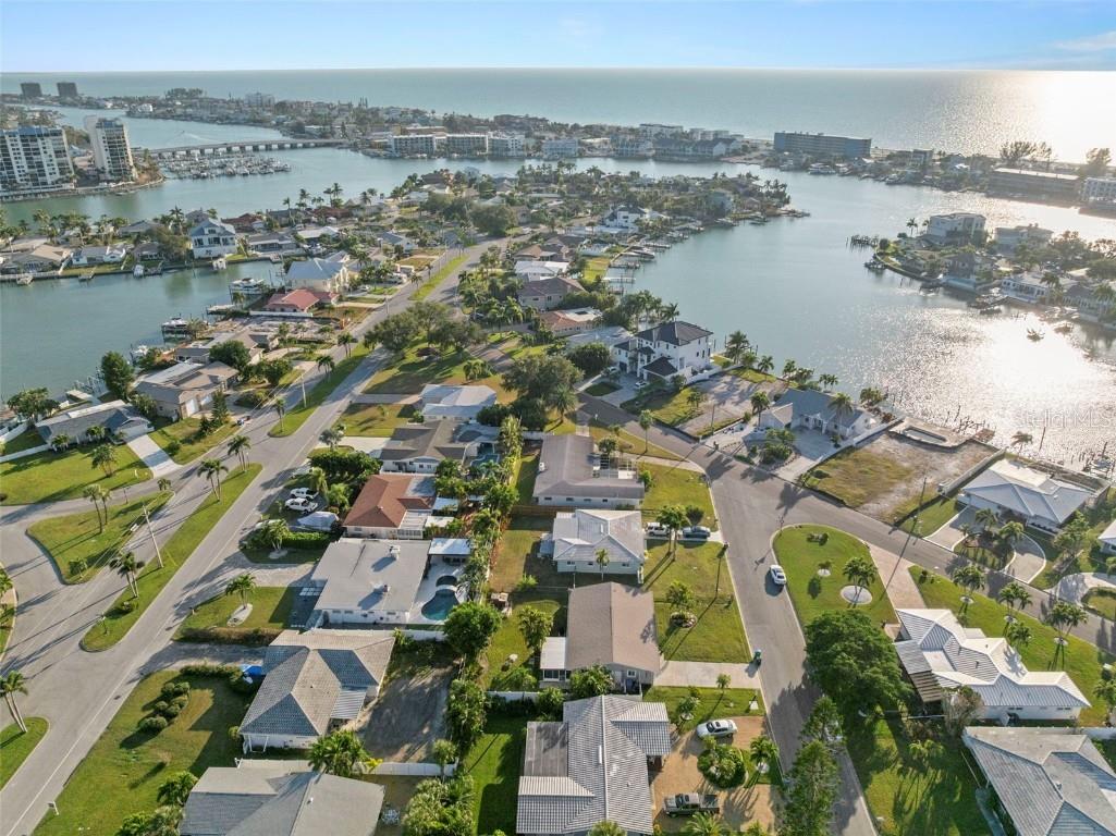 10121 4th Street E Treasure Island FL 33706 TB8450492 image40