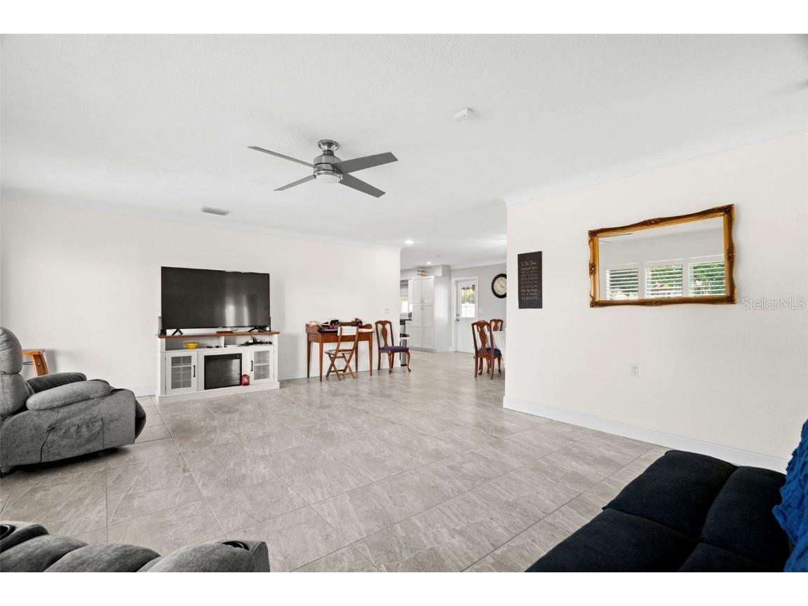 10121 4th Street E Treasure Island FL 33706 TB8450492 image5