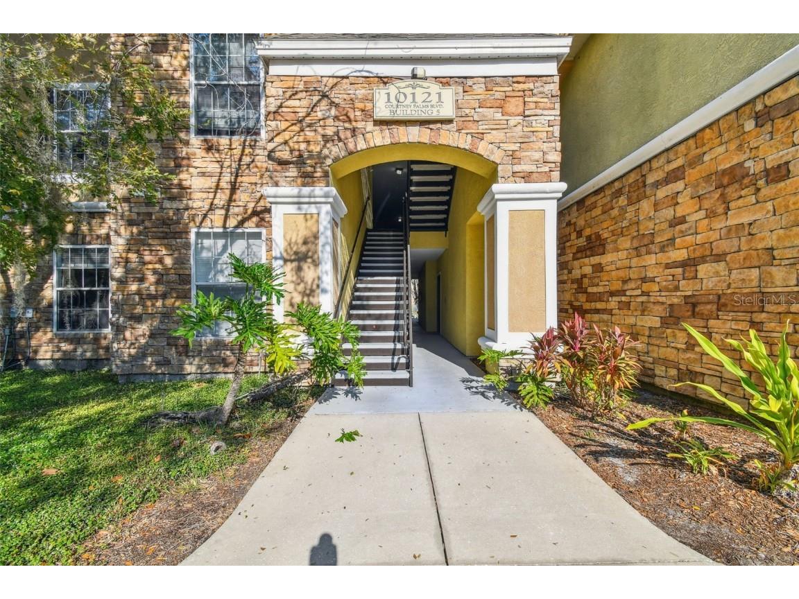 10121 Courtney Palms Boulevard #104 Tampa FL 33619 T3487254 image1