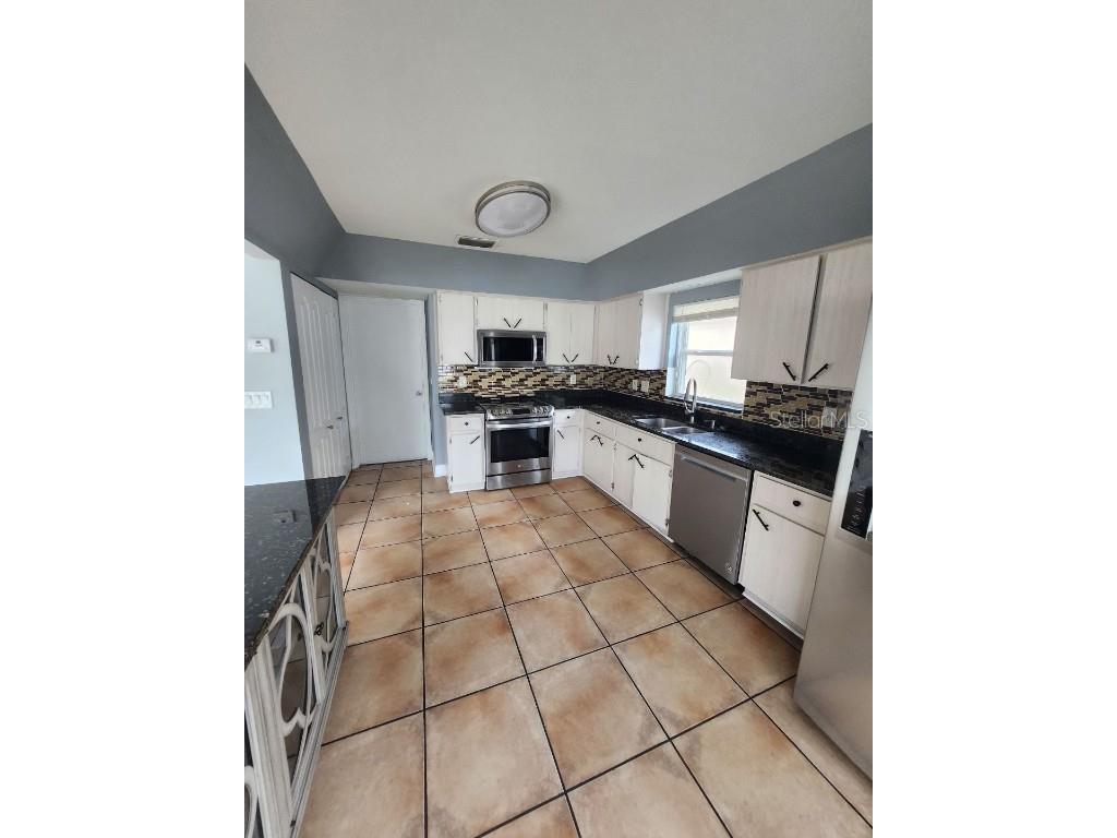 10121 Sea Spray Place Tampa FL 33624 TB8452923 image12