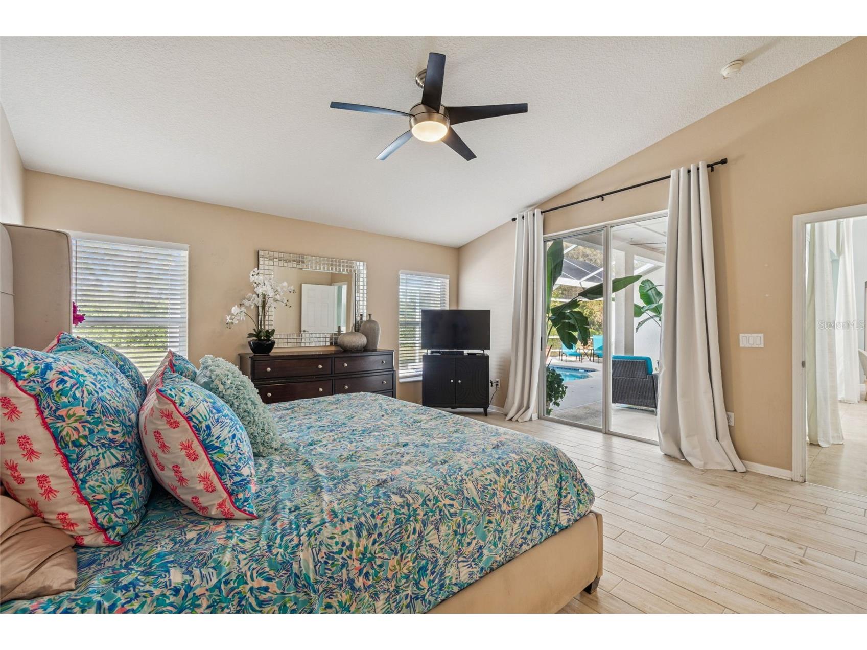 10122 Whisper Pointe Drive Tampa FL 33647 TB8469618 image45