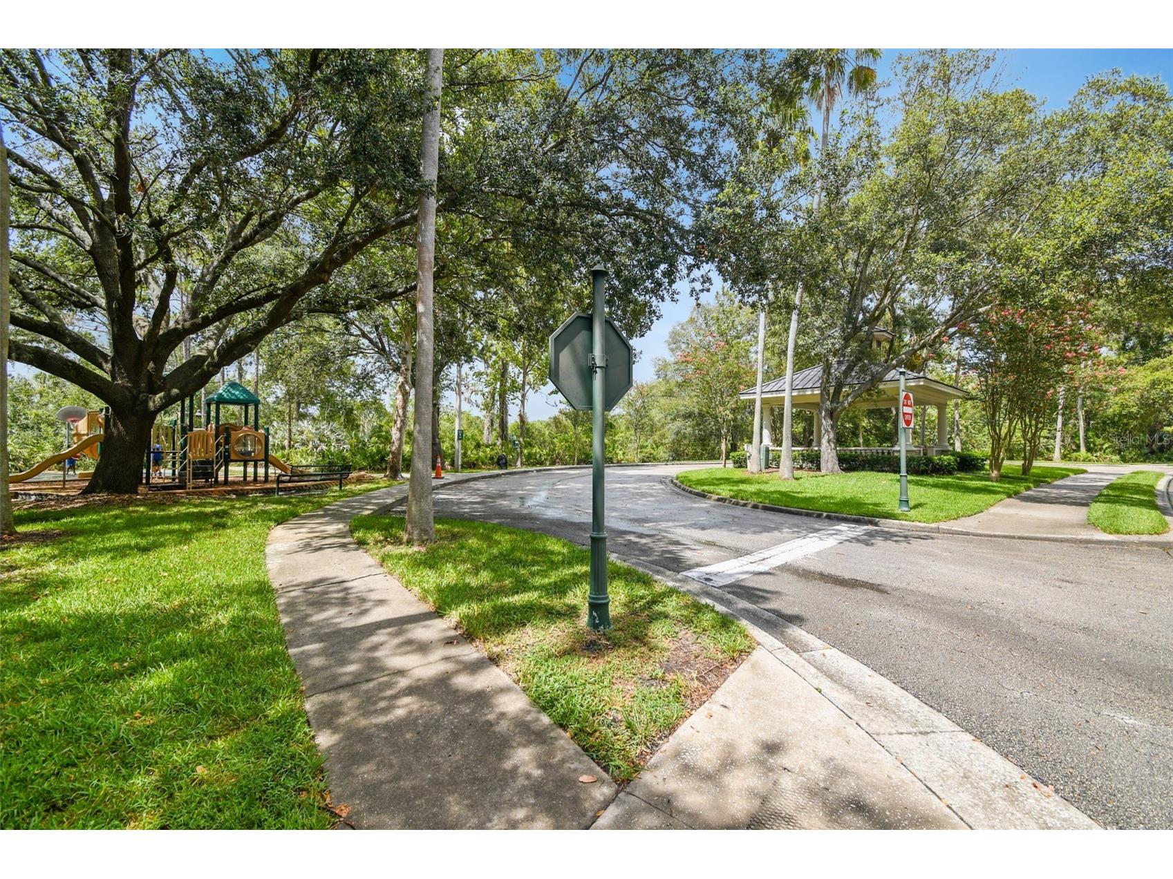 10122 Whisper Pointe Drive Tampa FL 33647 TB8469618 image88