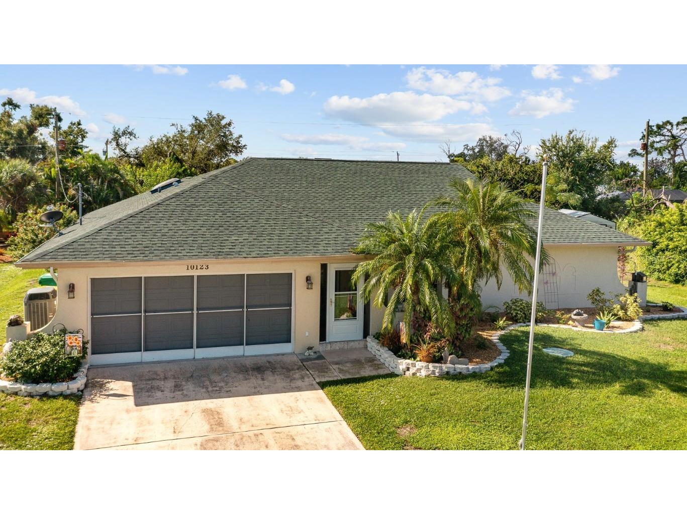 10123 Bay Avenue Englewood FL 34224 C7481482 image1