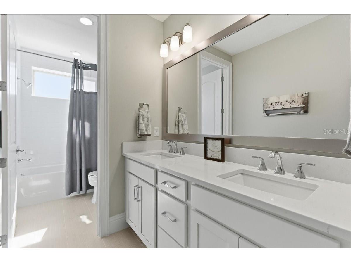 10123 Bucklow Hill Drive Orlando FL 32832 O6405862 image73