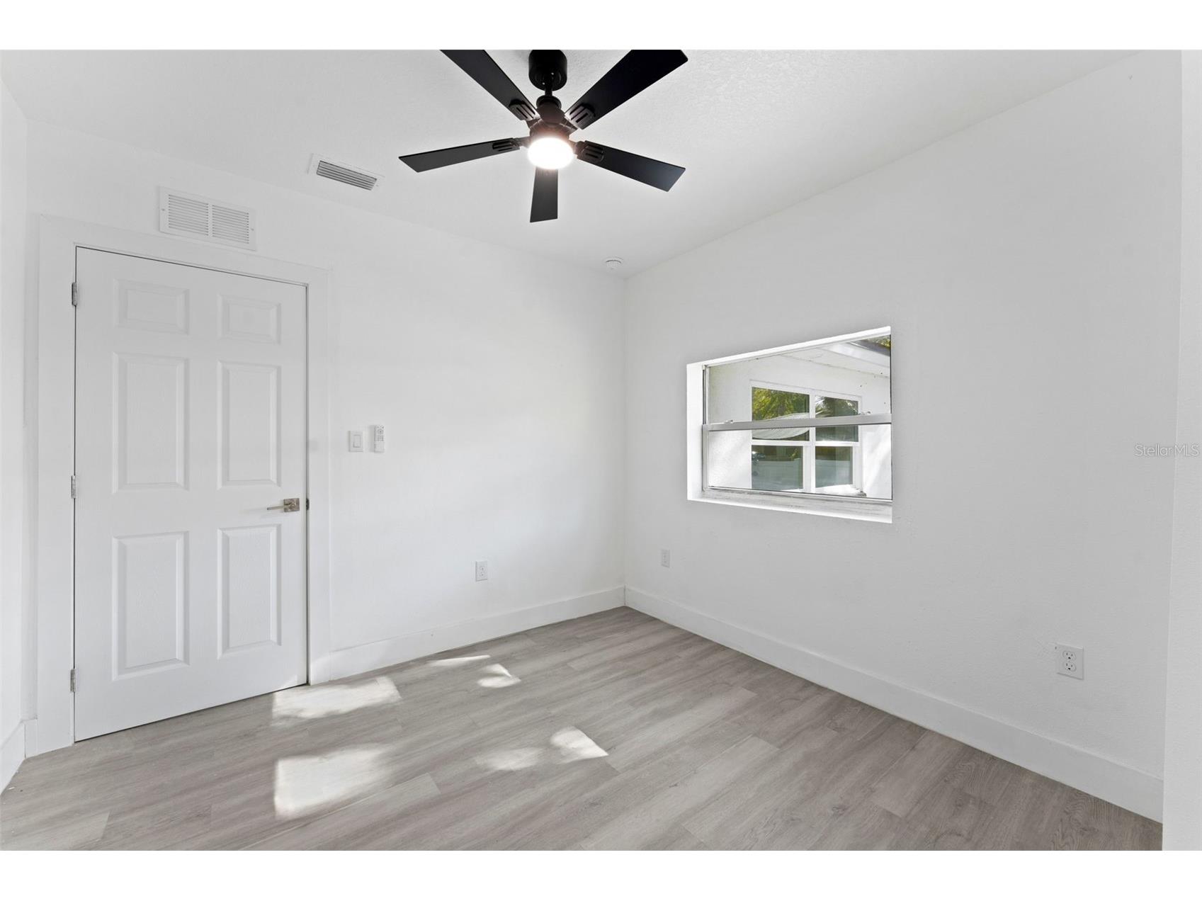 10124 N Hyacinth Avenue Tampa FL 33612 TB8489499 image20