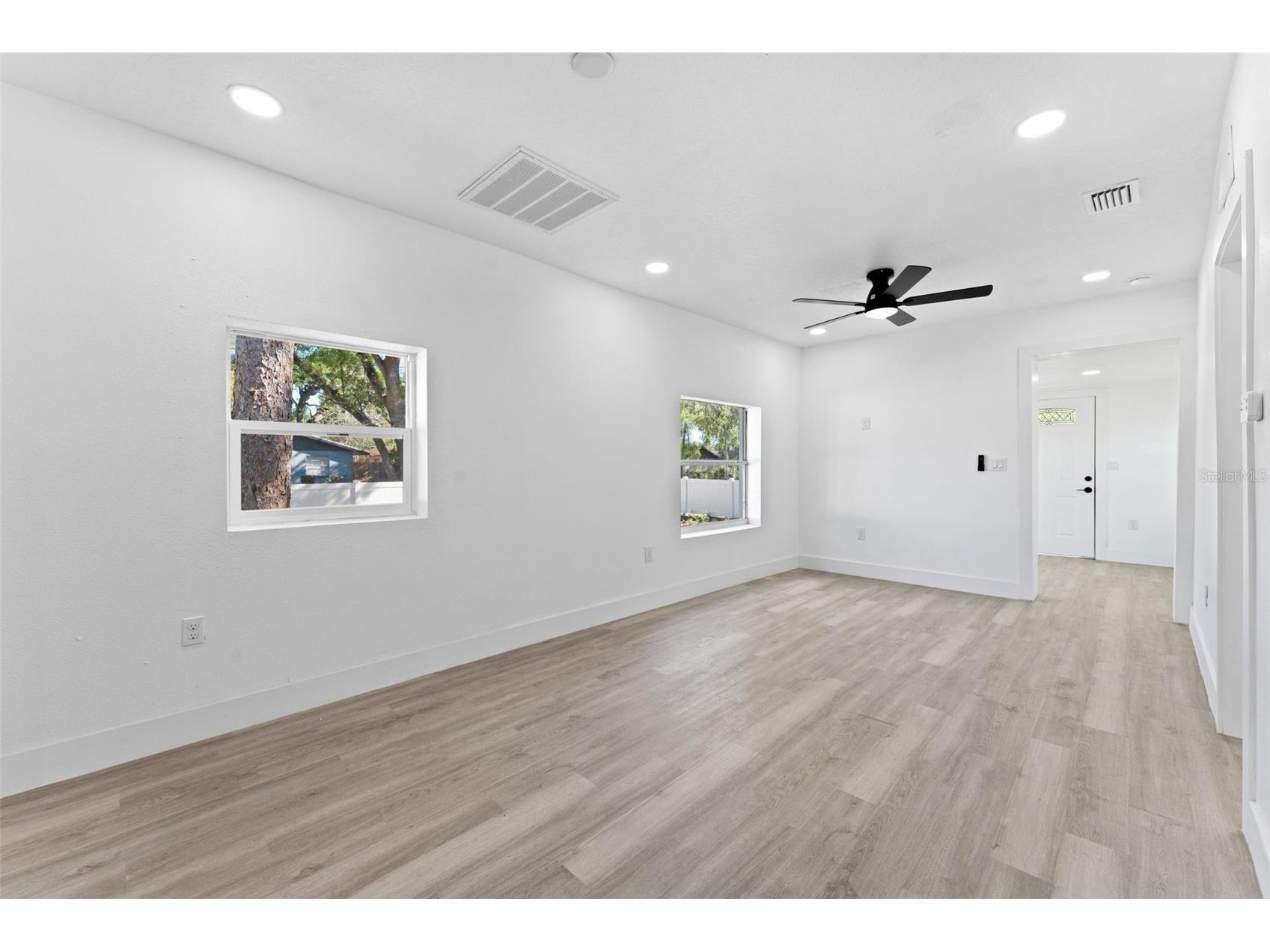 10124 N Hyacinth Avenue Tampa FL 33612 TB8489499 image8