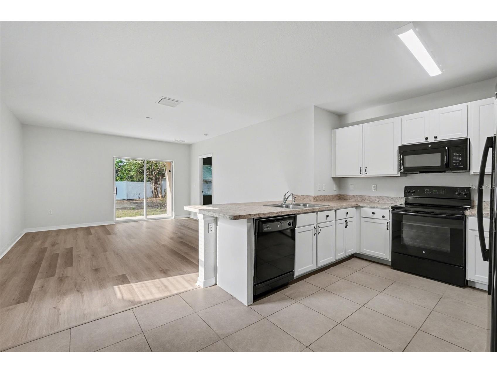 10125 Hawk Storm Avenue Tampa FL 33610 TB8490210 image11