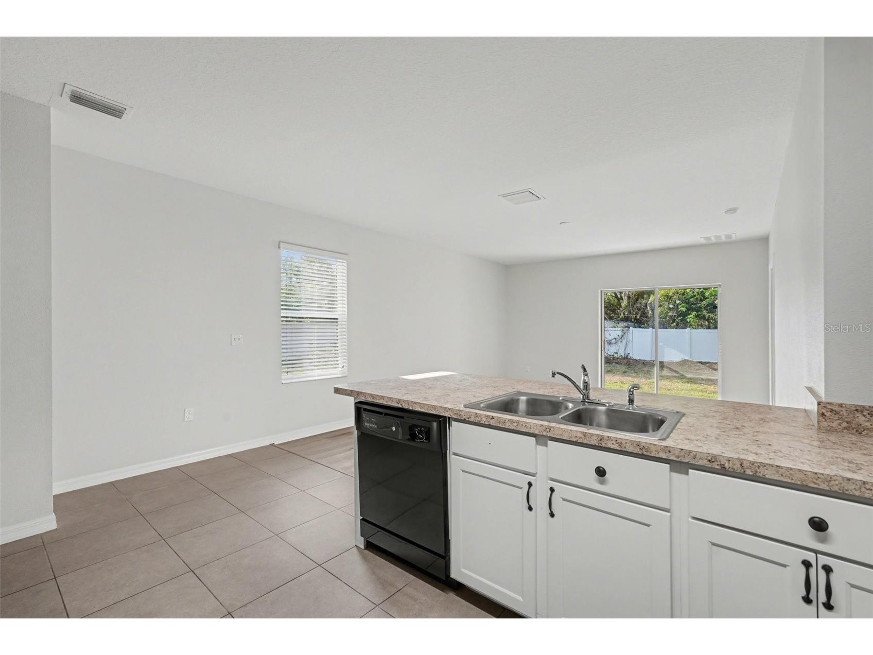 10125 Hawk Storm Avenue Tampa FL 33610 TB8490210 image14