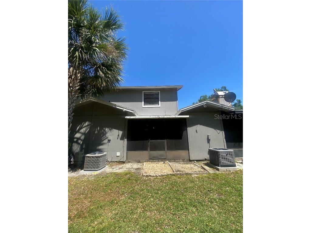 10125 Lake Oak Cir Tampa FL 33624 TB8452597 image12