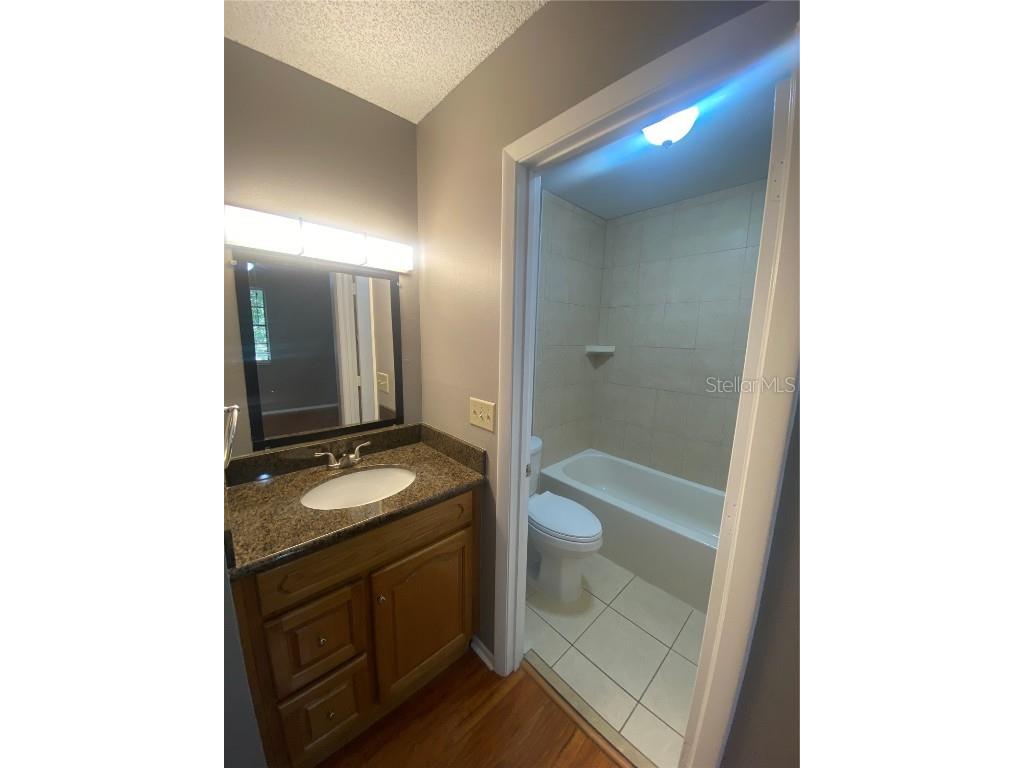 10125 Lake Oak Cir Tampa FL 33624 TB8452597 image8