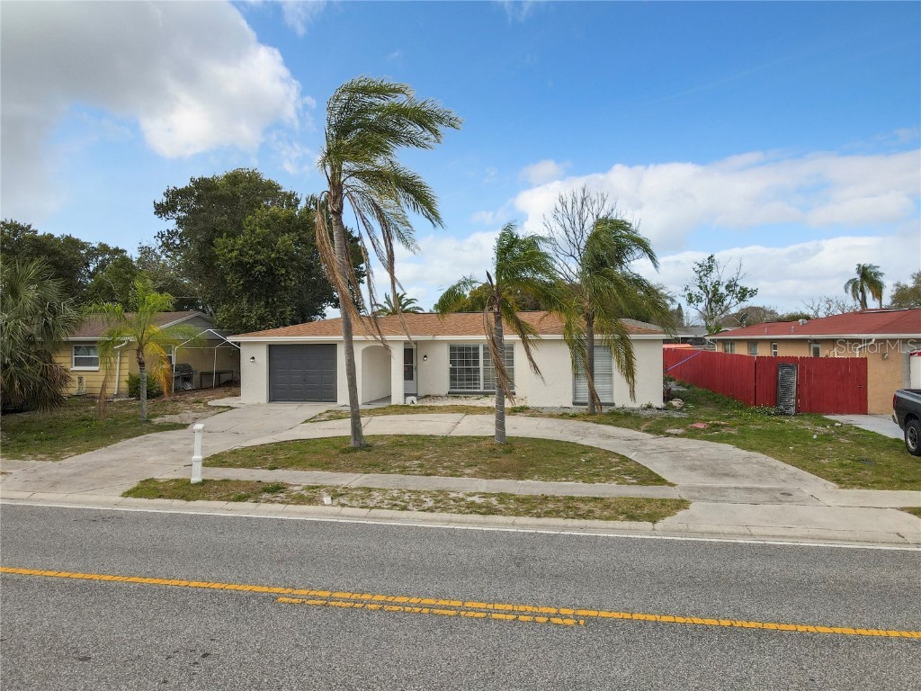 10125 Regency Park Boulevard Port Richey FL 34668 T3430203 image1