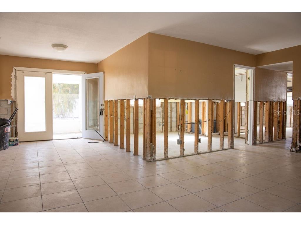 10126 E 4th Street E Treasure Island FL 33706 O6408617 image22