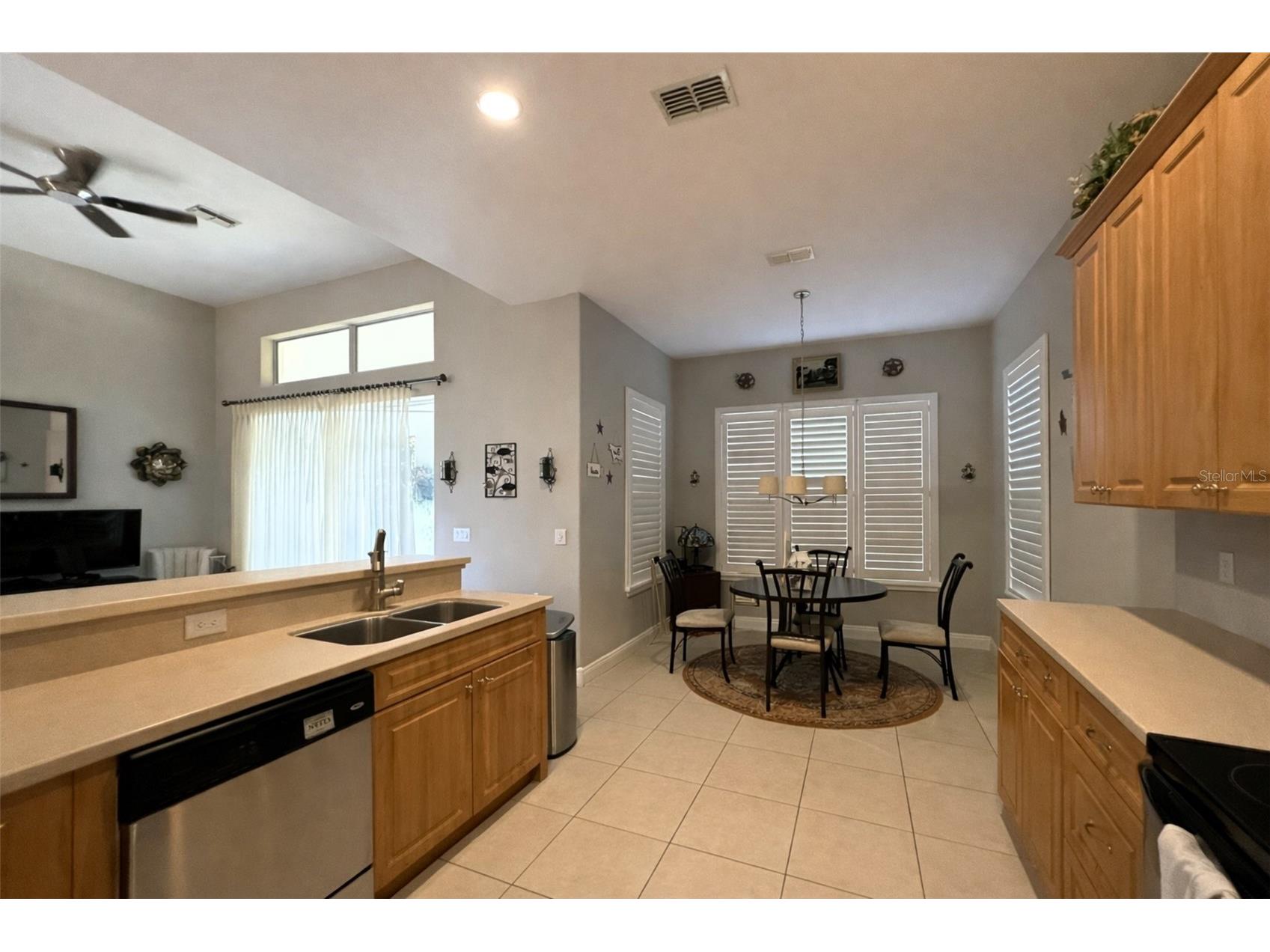 10127 Tria Drive Weeki Wachee FL 34613 W7882366 image13
