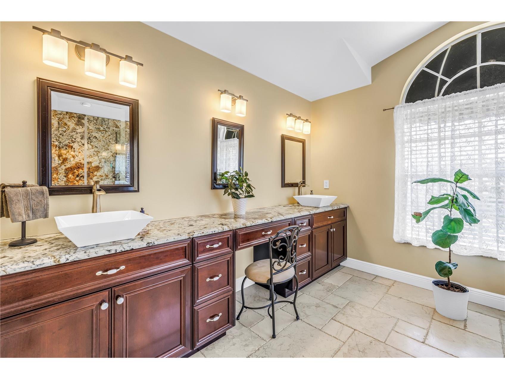 10127 Vista Pointe Drive Tampa FL 33635 TB8517187 image34