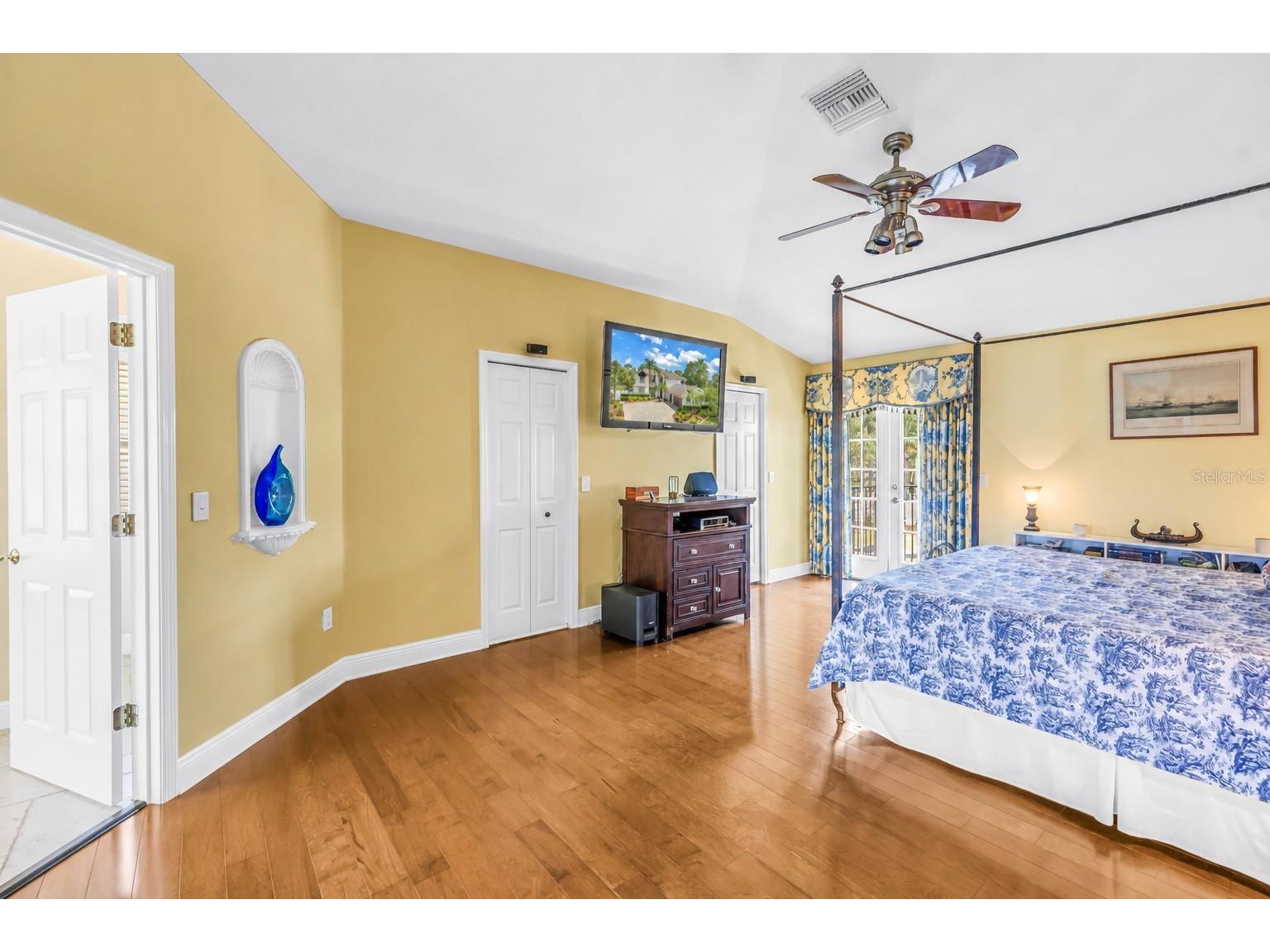 10127 Vista Pointe Drive Tampa FL 33635 TB8517187 image37