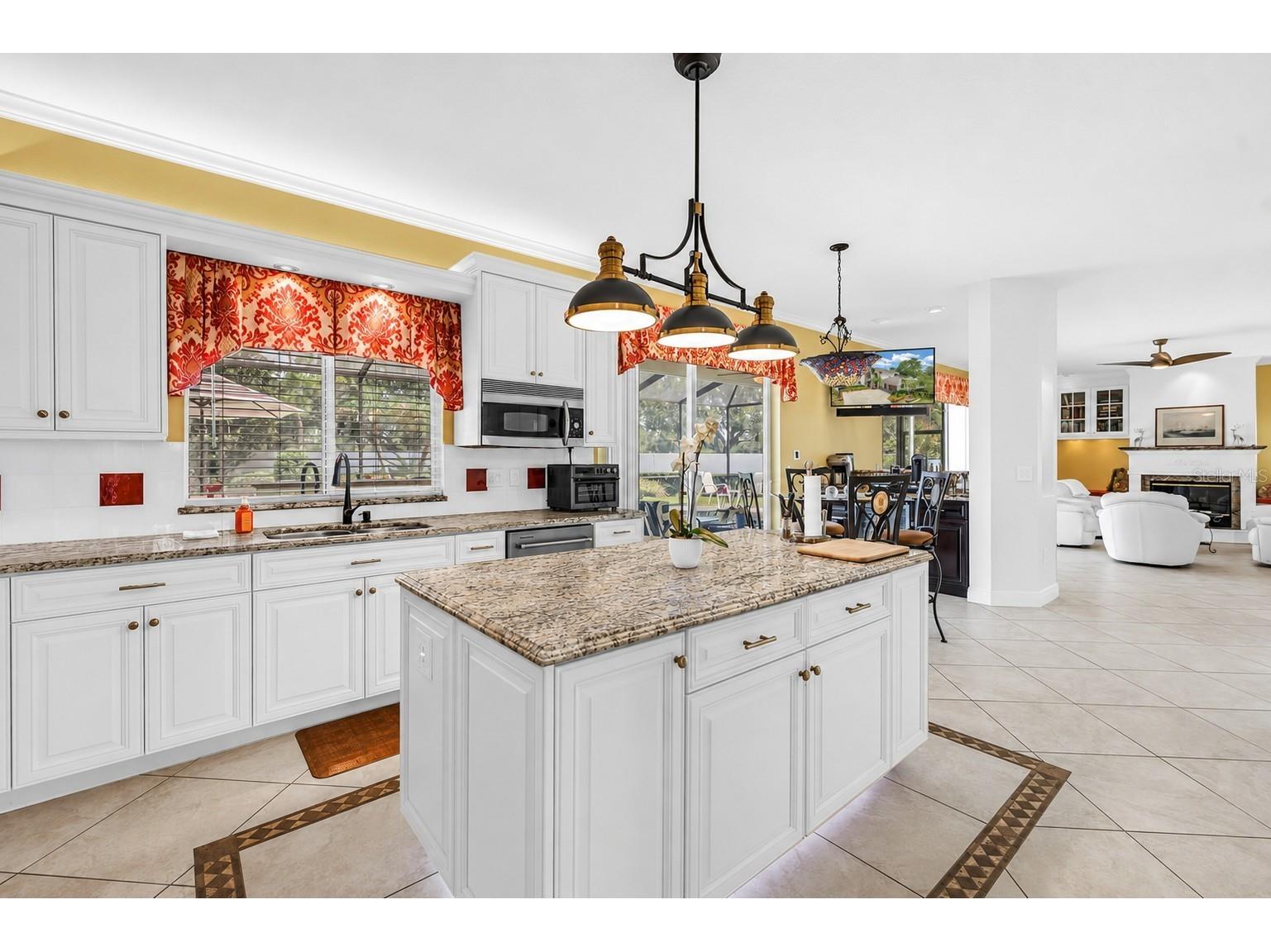10127 Vista Pointe Drive Tampa FL 33635 TB8517187 image5