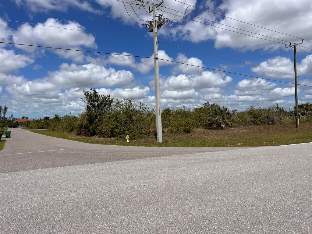 10128 Lebanon Drive Port Charlotte FL 33981 D6130441 image1