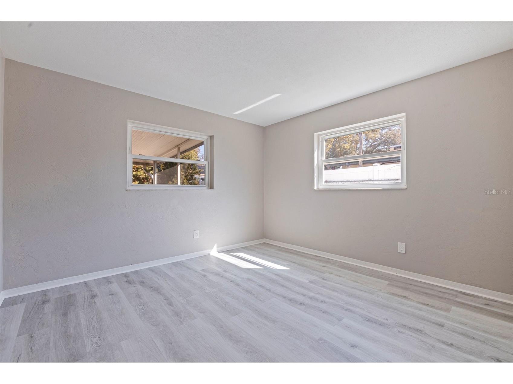 1013 55th Terrace S Saint Petersburg FL 33705 TB8478962 image28