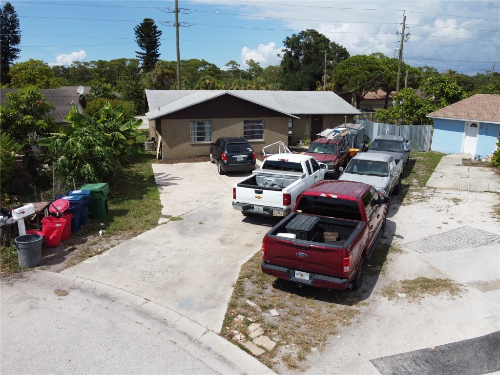 1013 57th Avenue Drive E Bradenton FL 34203 A4580081 image1