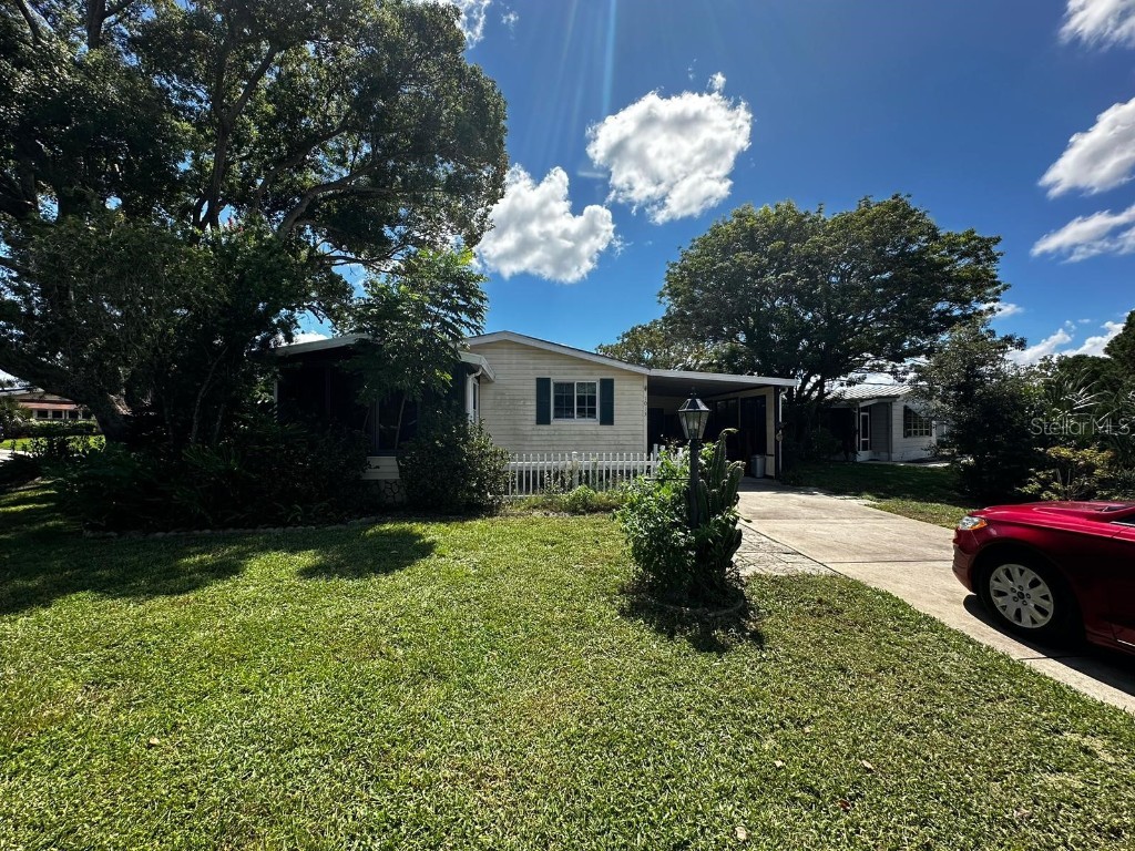 1013 Ann Avenue Lady Lake FL 32159 A4624626 image1