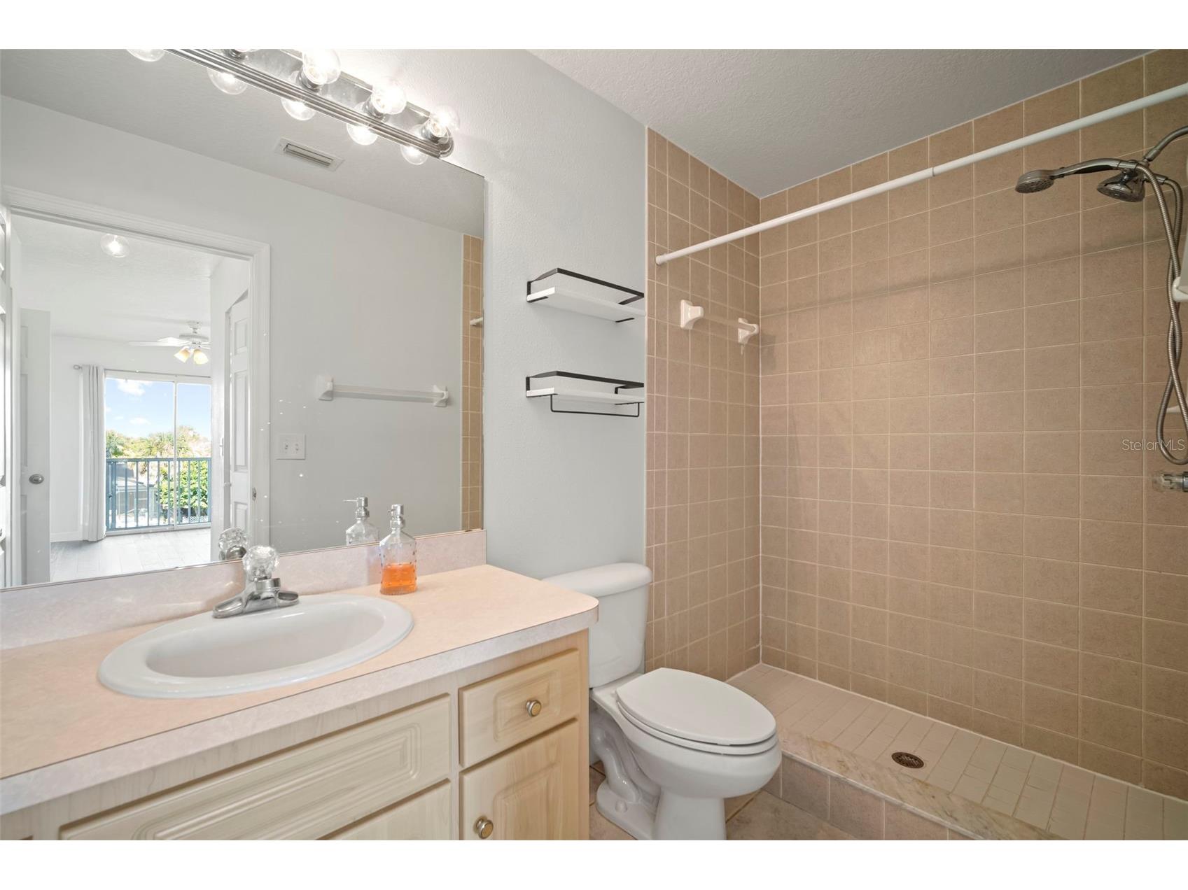1013 Apollo Beach Boulevard #203 Apollo Beach FL 33572 - TAMPA BAY/GULF OF AMERICA TB8469304 image24