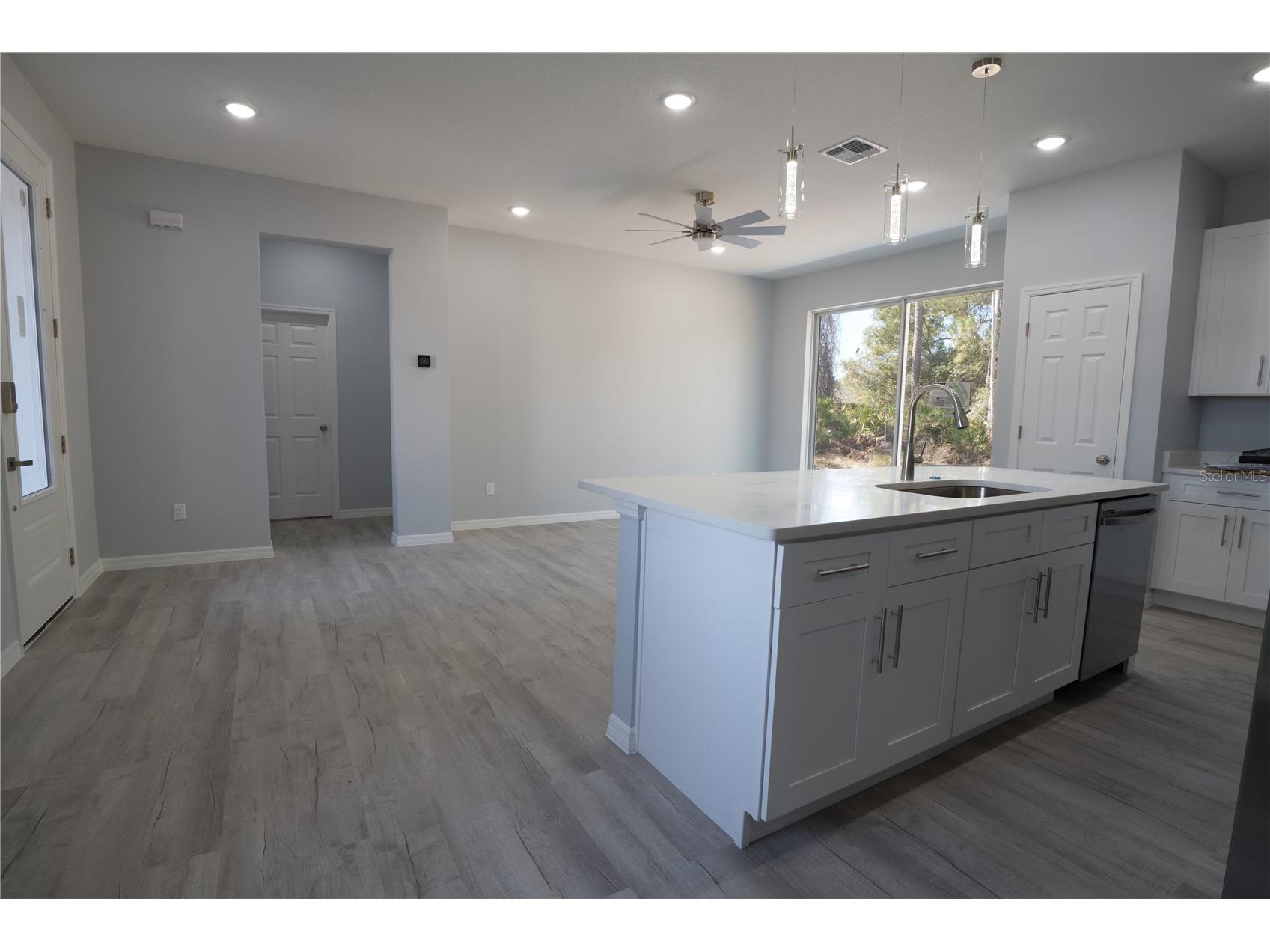 1013 Aston-Martin Drive Sebring FL 33872 S5143635 image7