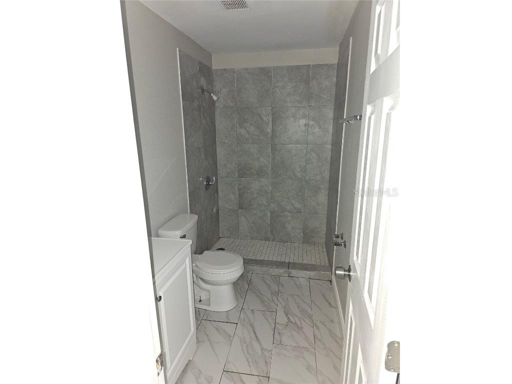 1013 Beecher Street #UNIT 1 Leesburg FL 34748 O6348459 image7