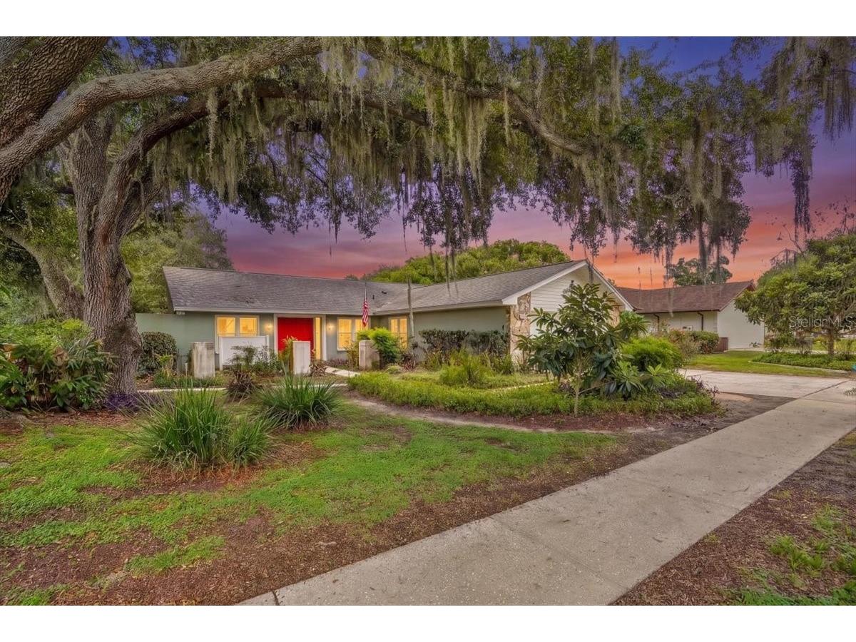 1013 Black Knight Drive Valrico FL 33594 TB8524003 image1