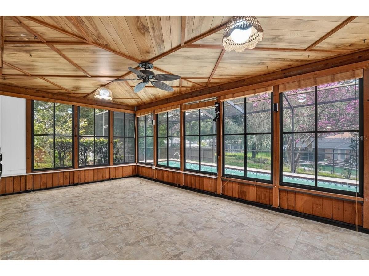 1013 Black Knight Drive Valrico FL 33594 TB8524003 image25