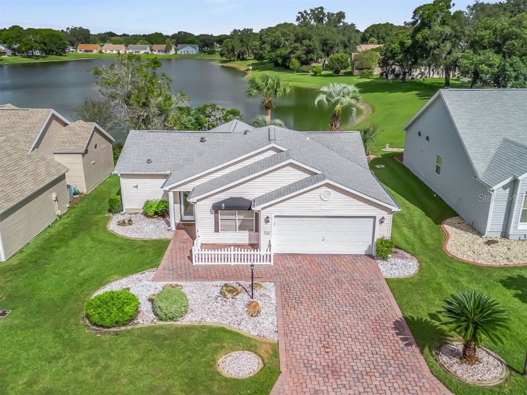 1013 Del Rio Drive Lady Lake FL 32159 G5103804 image1